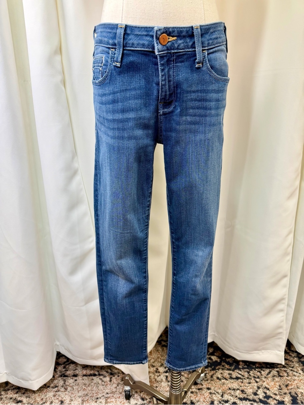 Pilcro ‘Stet’ Mid-Rise Skinny Jeans in Medium Blue Wash Size 28